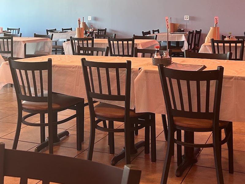 New La Crawfish Boil interior