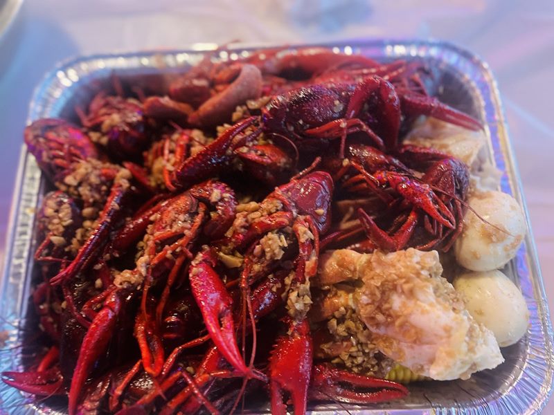 New La Crawfish Boil food