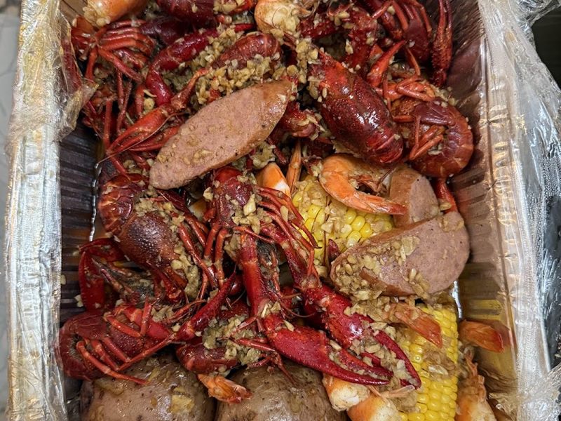 New La Crawfish Boil food
